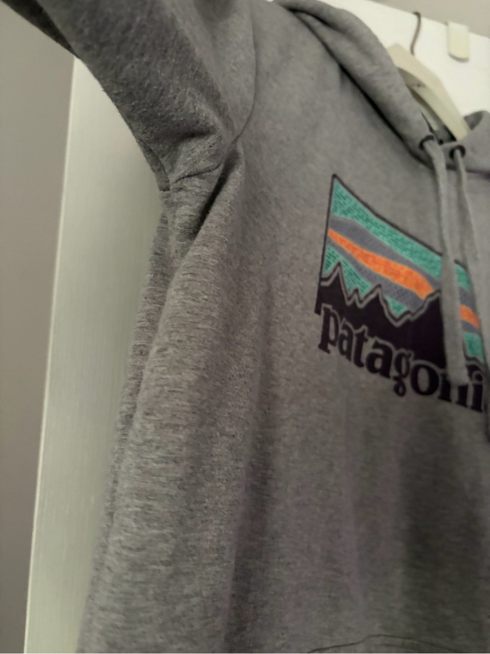 Patagonia Gray Pullover Hoodie - Picture 7 of 10